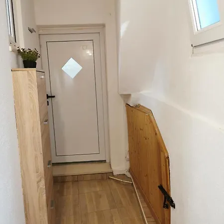Apartment Jale