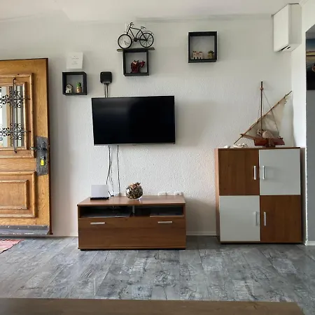 Jale Apartment *